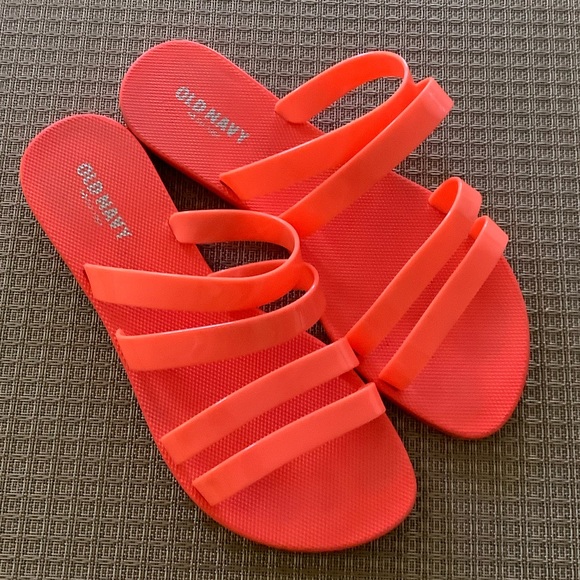 🔥Old Navy Sandals - Picture 1 of 8